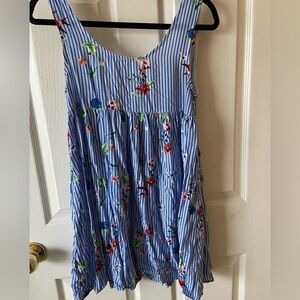 POL Sleeveless Top Size Small